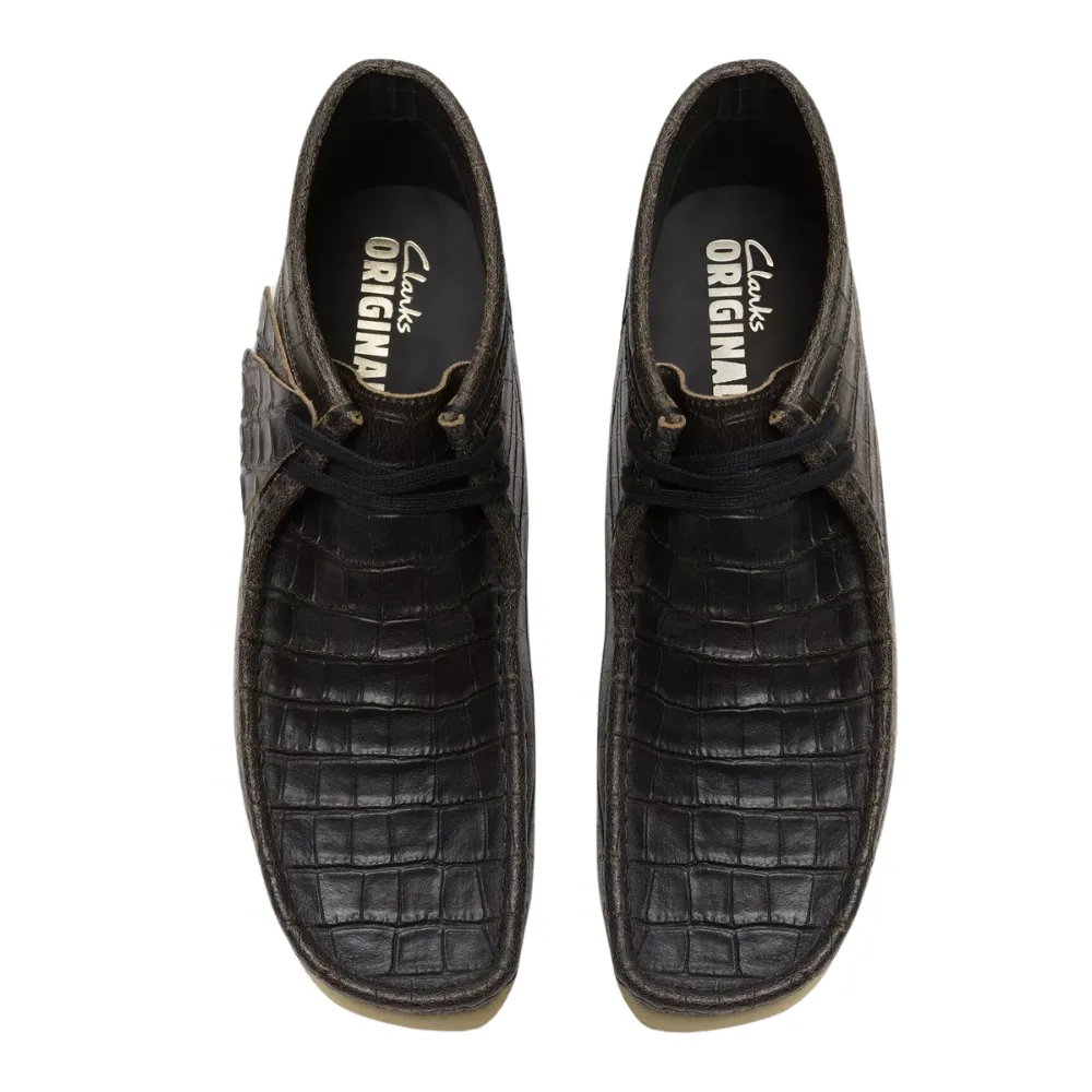 Clarks Men's Wallabee Boot in Black Crocodile Distress