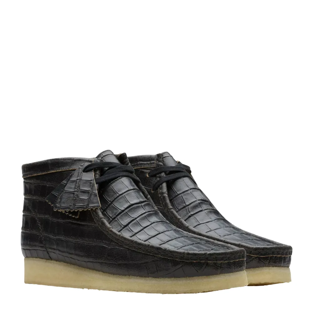 Clarks Men's Wallabee Boot in Black Crocodile Distress